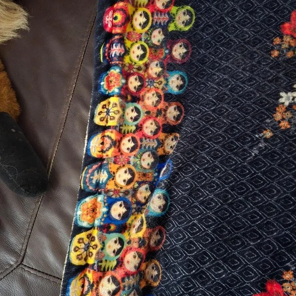 Johnny Was Reversible Cozy Blanket 60 Inches by 70 inches - Picture 5 of 9